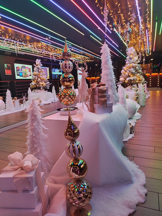 Totem Noel doré or 55cm à poser E&C Events location decoration materiel anniversaire mariage ballons pays de gex suisse geneve